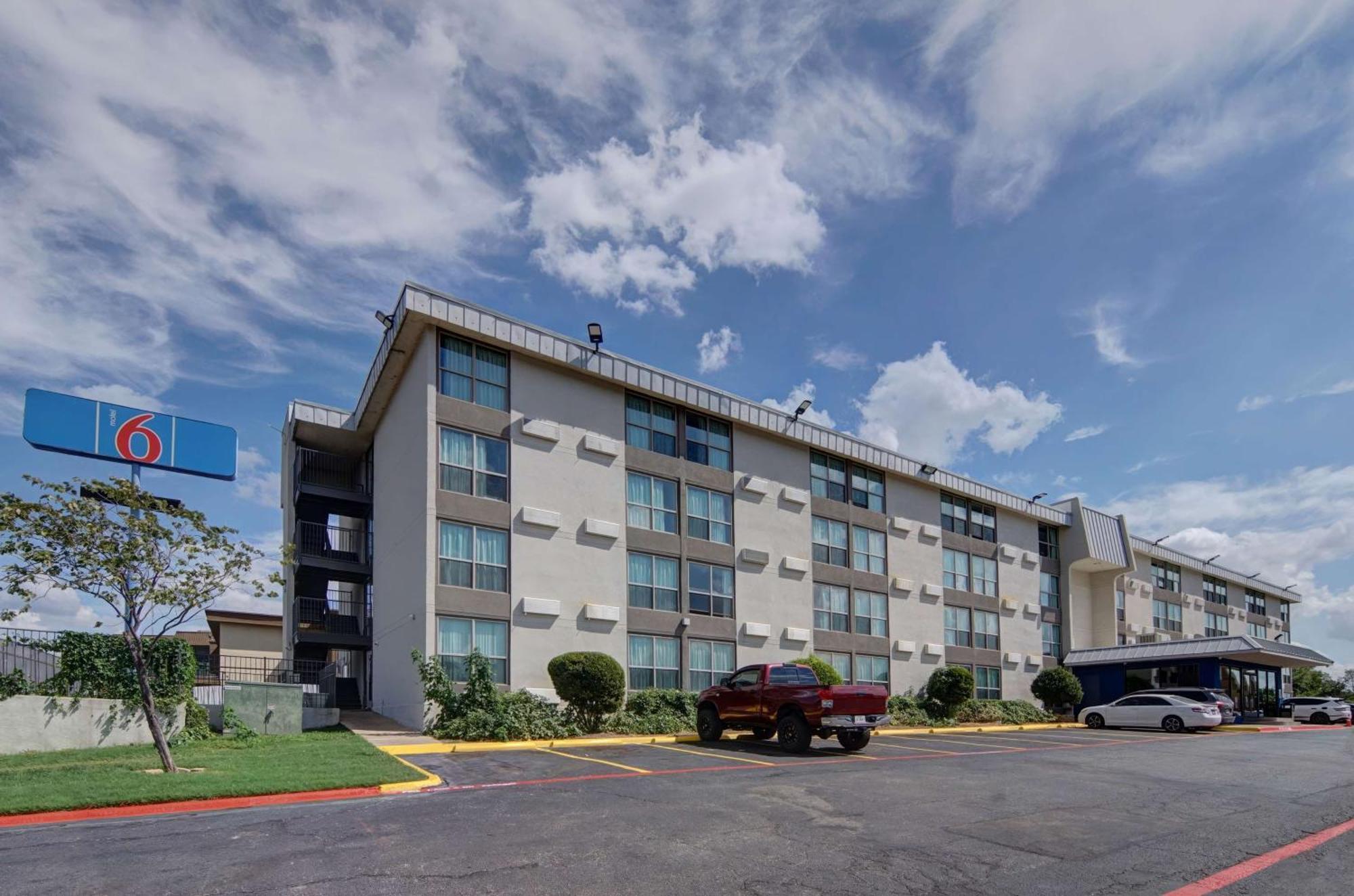 Motel 6-Fort Worth, Tx - Downtown East Экстерьер фото