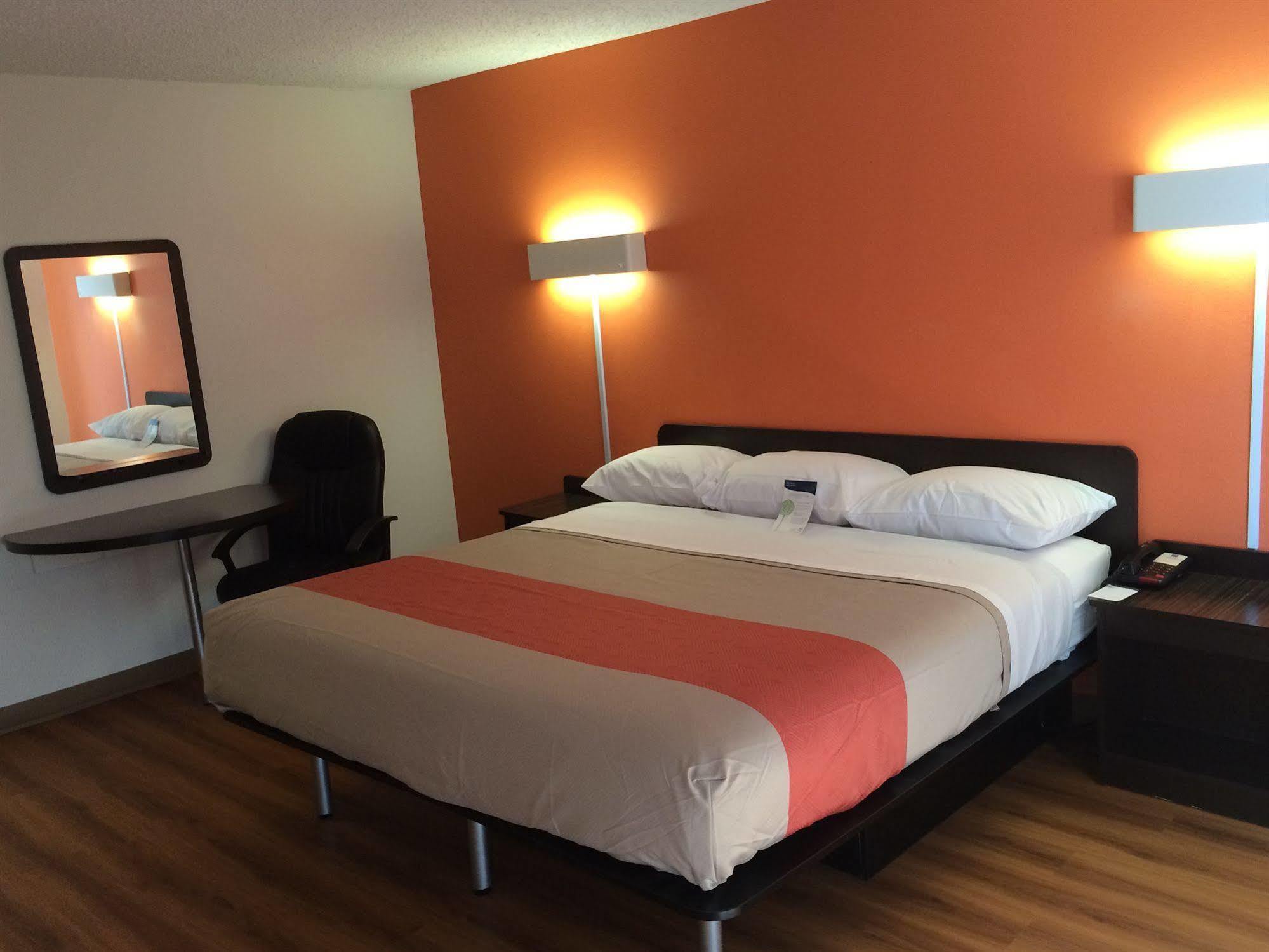 Motel 6-Fort Worth, Tx - Downtown East Экстерьер фото